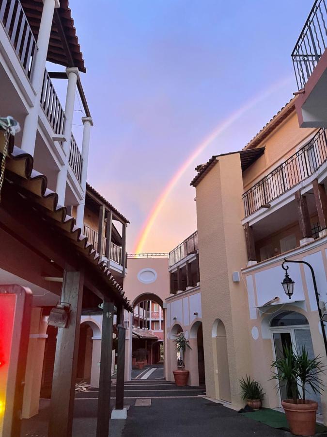 Village Cap Esterel Duplex Vue Mer Centre Saint-Raphael  Bagian luar foto